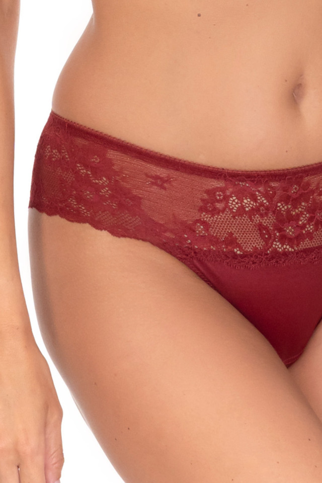 Briefs - strings Eliza. Color: garnet red