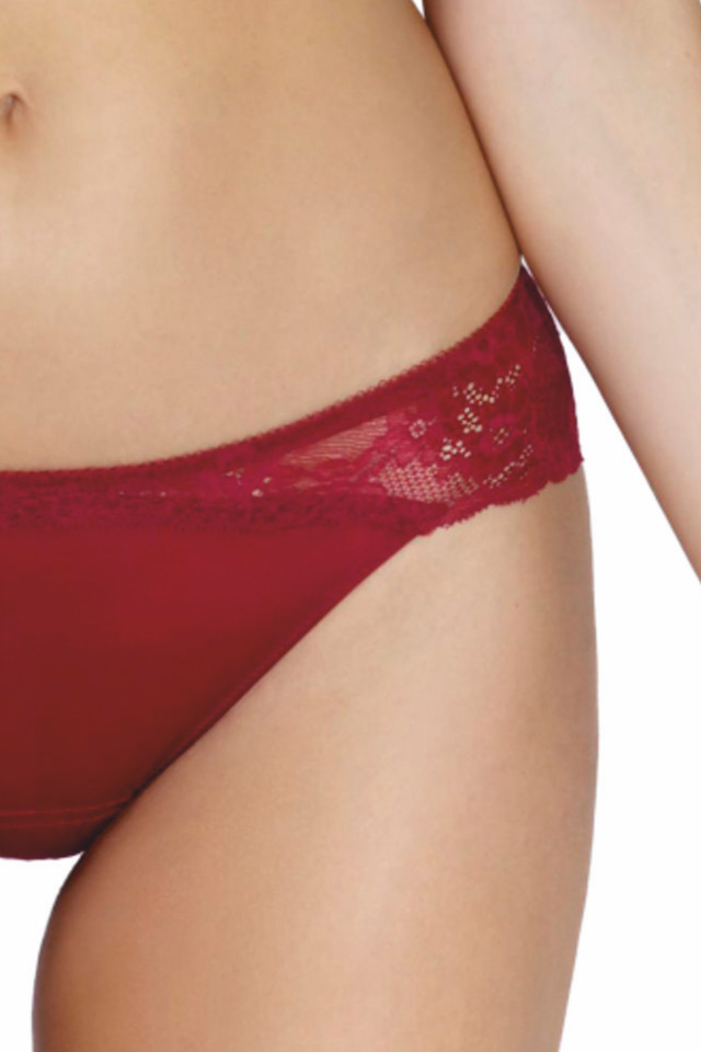 Briefs Eliza. Color: garnet red