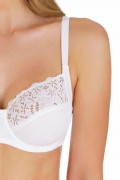 Krūšturis Clean cotton. Krāsa: piena balta