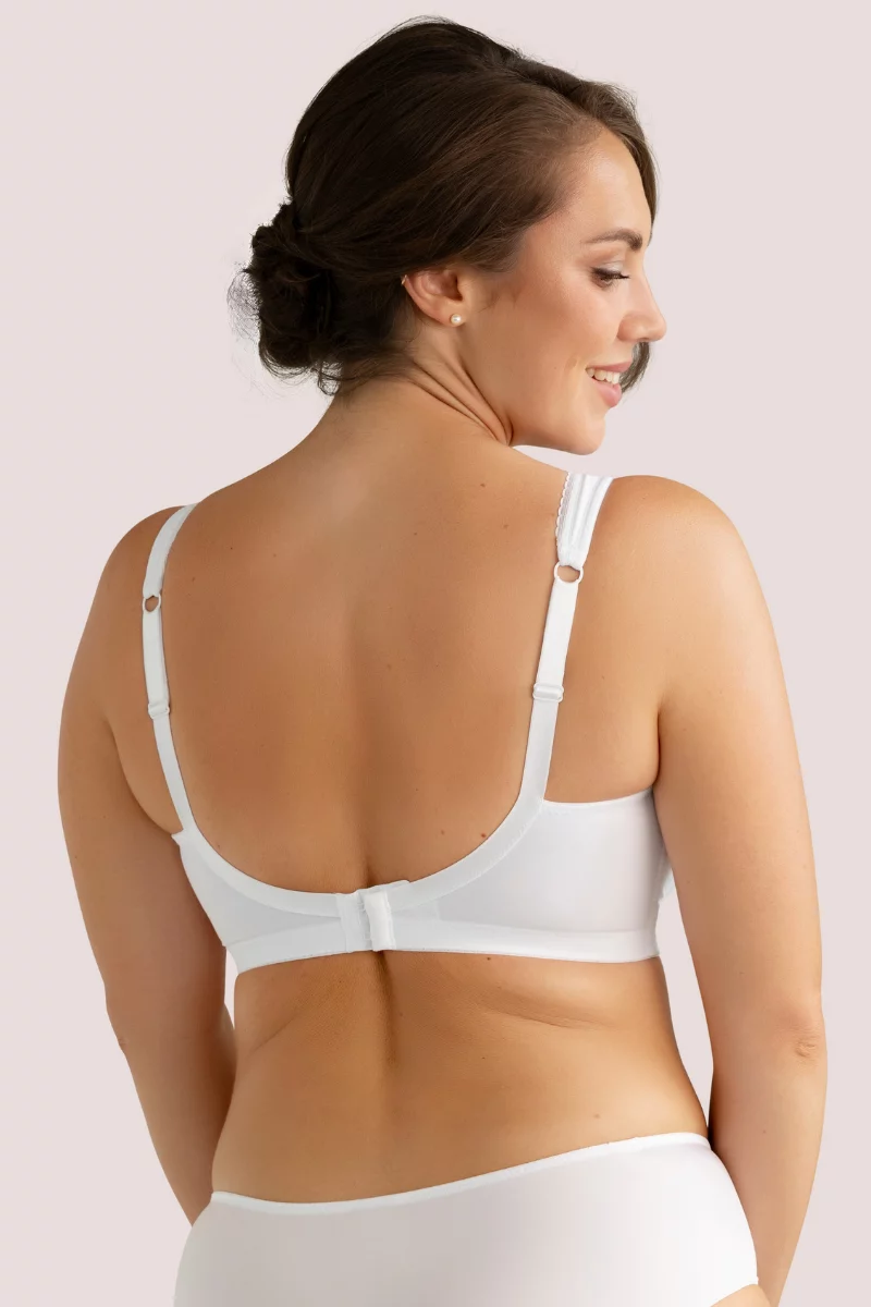 Supportive romantic dots bra Divine. Color: White