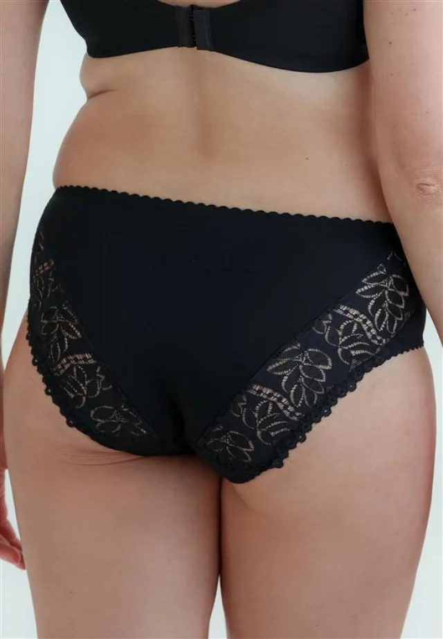 Biksītes Galla. Krāsa: melna