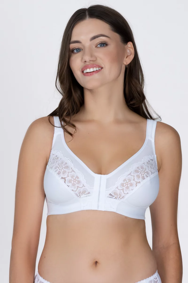 Krūšturis Liina. Krāsa: balta Krūšturis Liina. Krāsa: balta