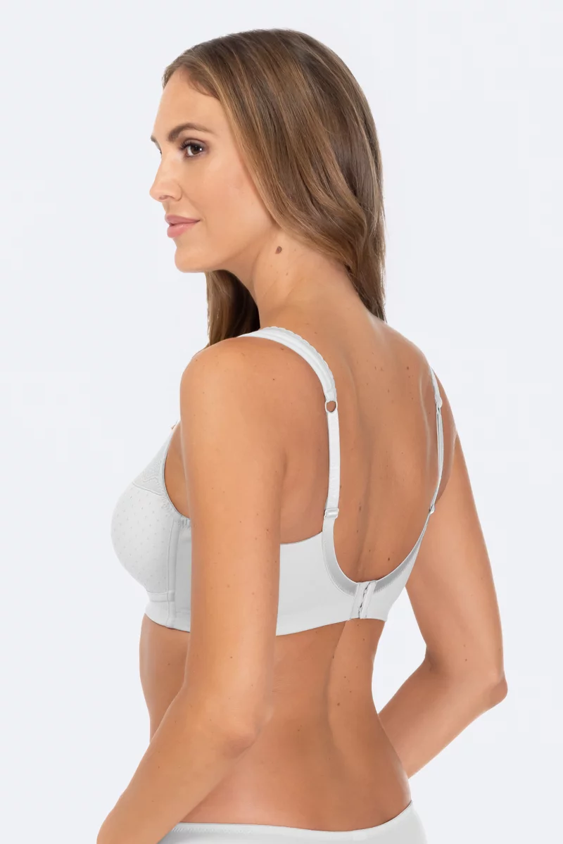 Supportive romantic dots bra Divine. Color: White Supportive romantic dots bra Divine. Color: White