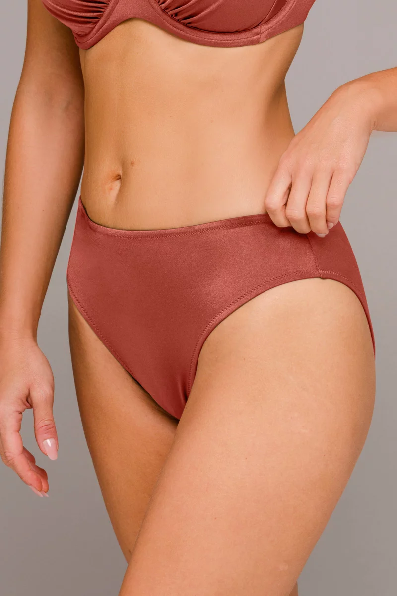 Трусы купальные Sumatra. Цвет: кирпично красный