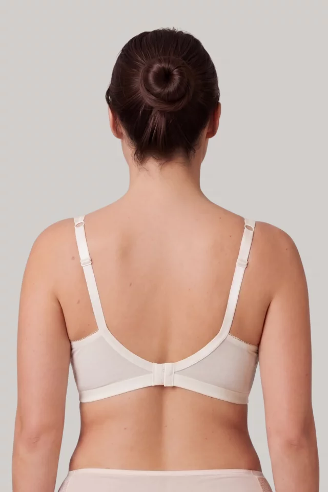 Supportive Soft Lift Bra. Color: White