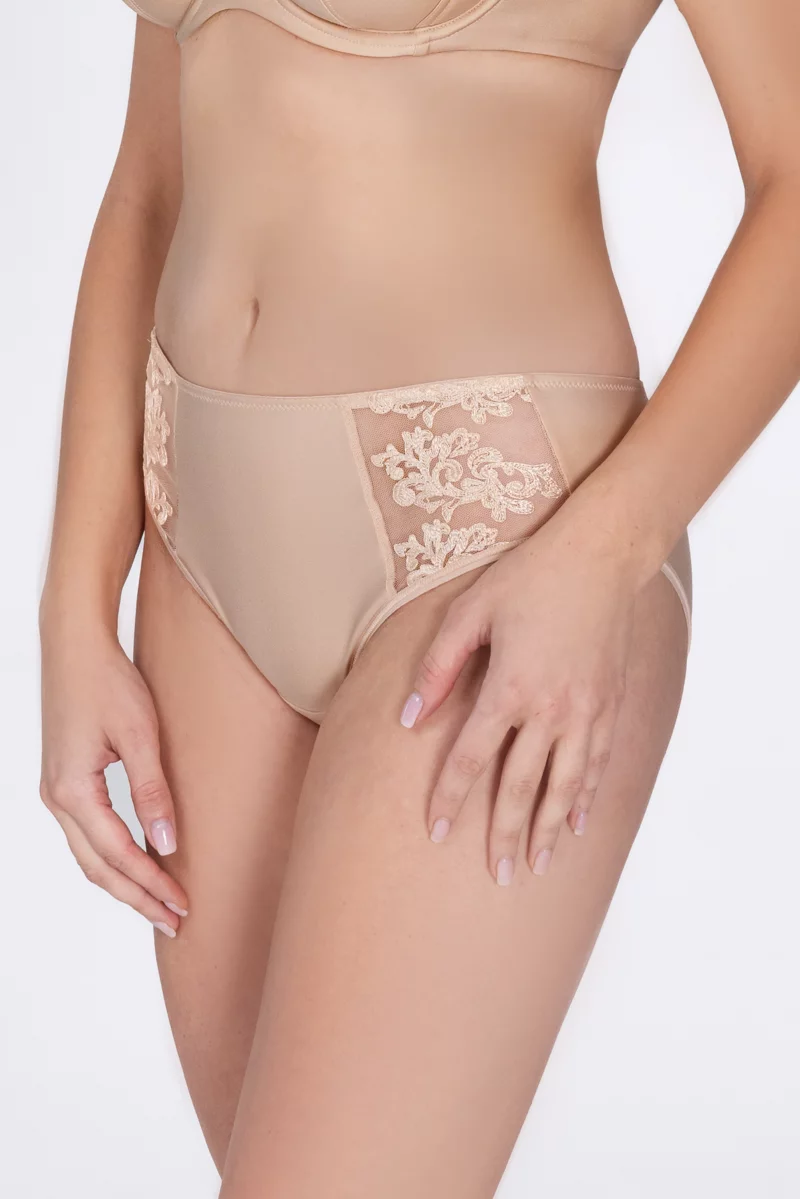 Трусы Grace. Цвет: бежевый