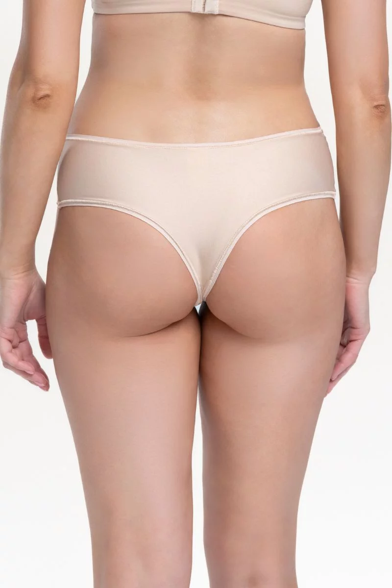 Smooth tanga briefs Soft touch. Color: beige