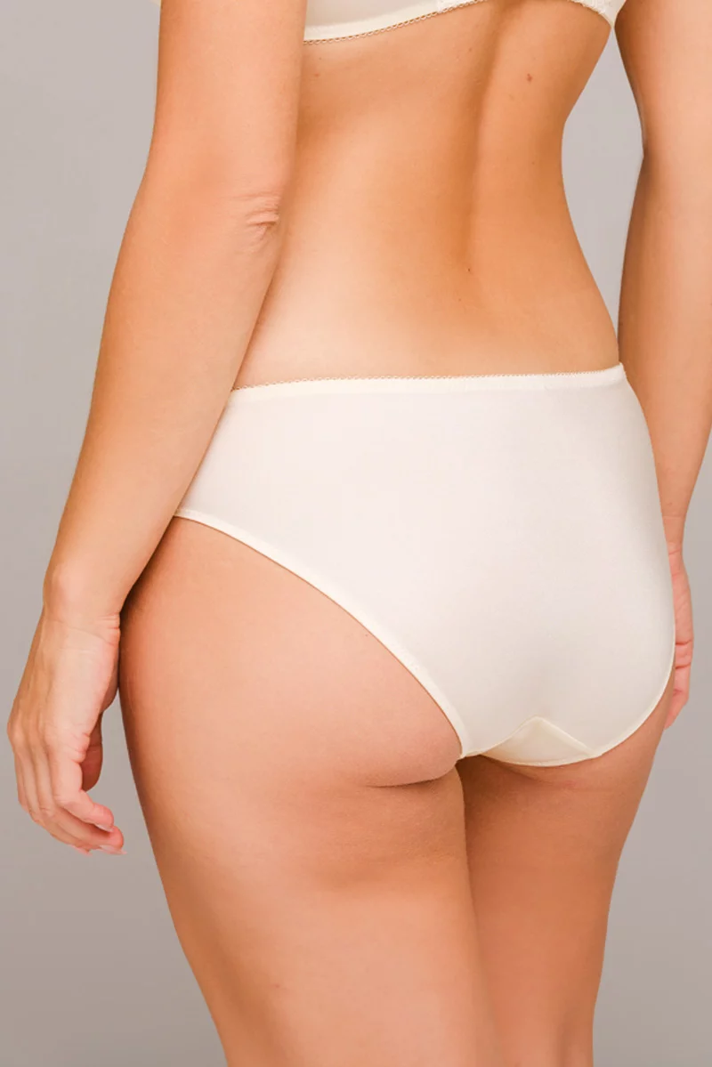 Briefs Jade. Color: ivory Briefs Jade. Color: ivory