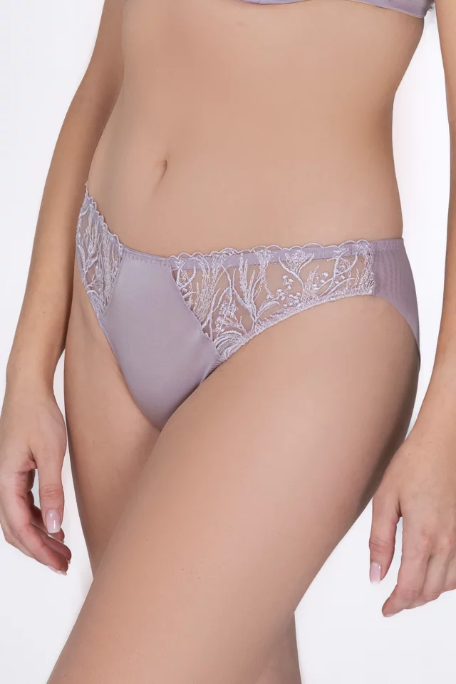 Klassikalised püksikud Loreta. Värv: violetne