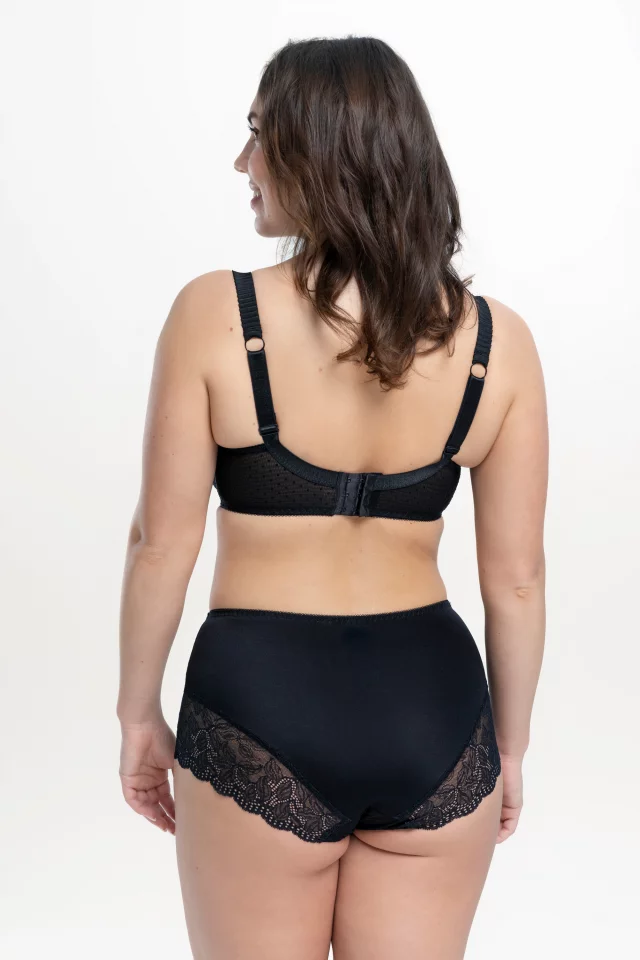 Midwaist briefs Melody. Color: Black