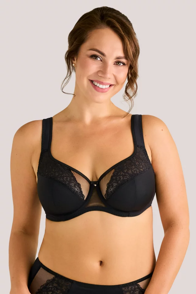 Elegants un viegls mežģīņu krūšturis. Krāsa: Melna