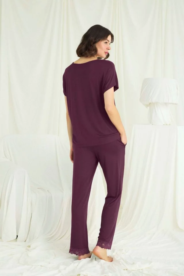 Pidžama Monamise. Krāsa: vīnsarkana