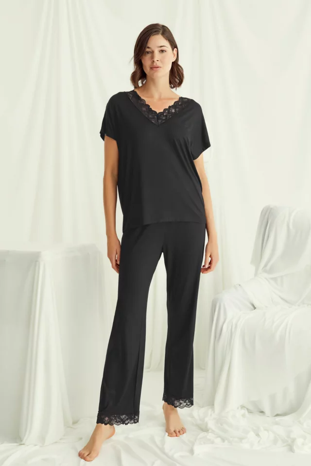 Pajama Monamise. Color: black