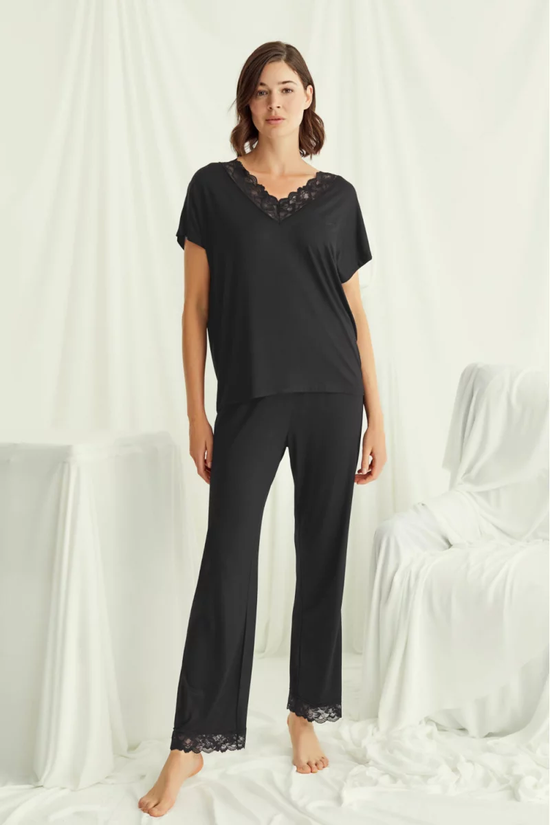 Пижама Monamise. Цвет: черный