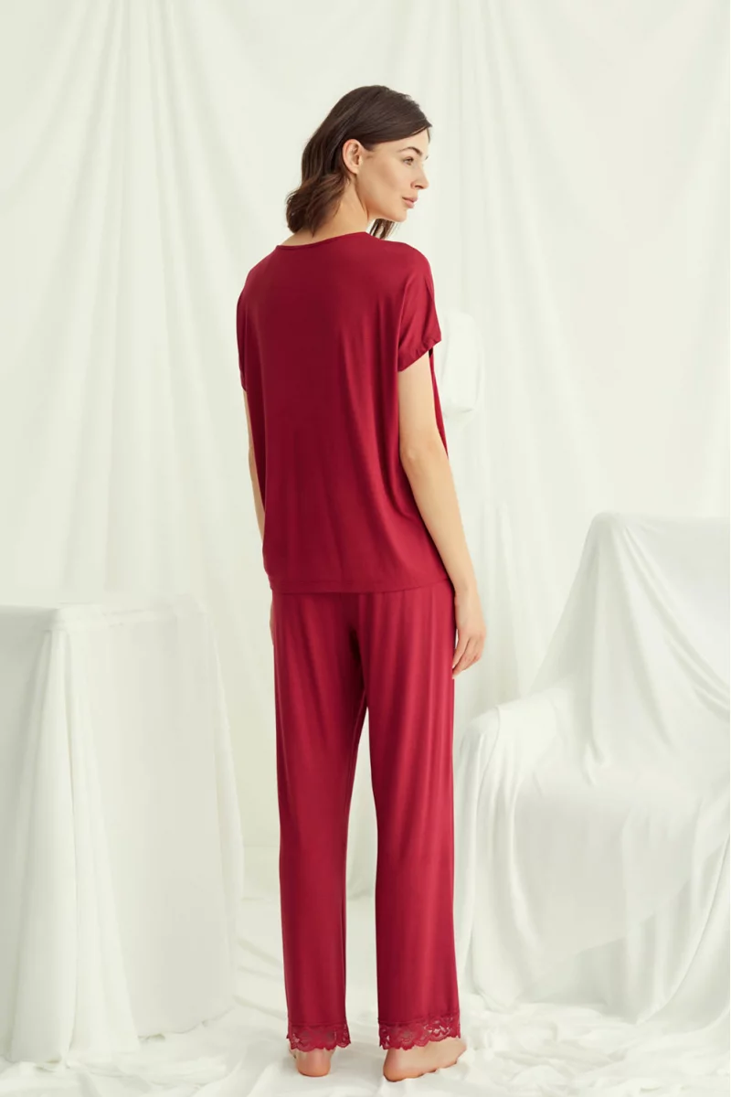 Pajama Monamise. Color: dark red