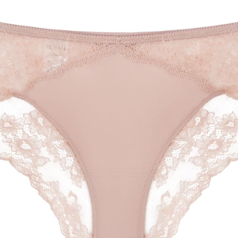Delicate lace hipster briefs Eliza. Color: beige