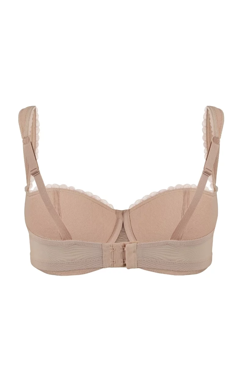 Krūšturis Eliza. Krāsa: bēša