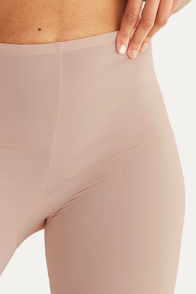 Трусы-формирующие Essence Long Cool & Dry. Цвет: бежевый