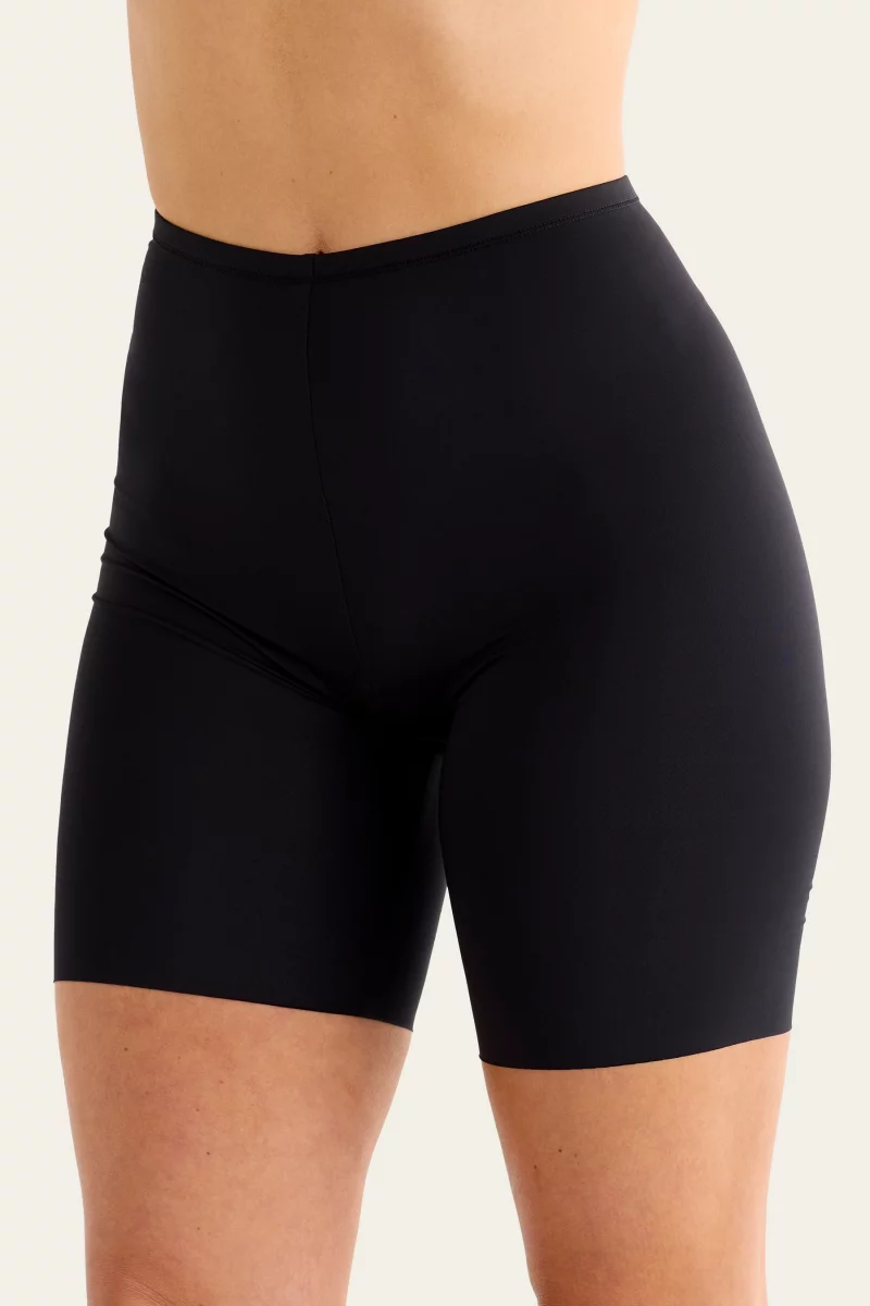 Stilbbikses Essence Long Cool & Dry. Krāsa: melna