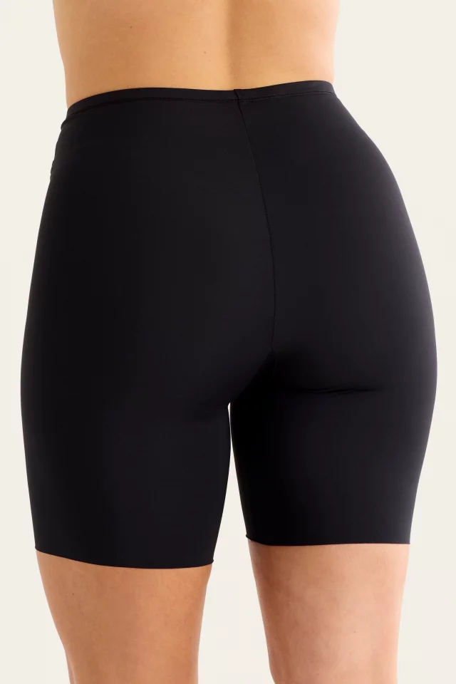 Stilbbikses Essence Long Cool & Dry. Krāsa: melna