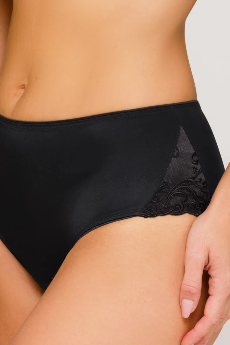 Püksikud Vija. Värv: must         