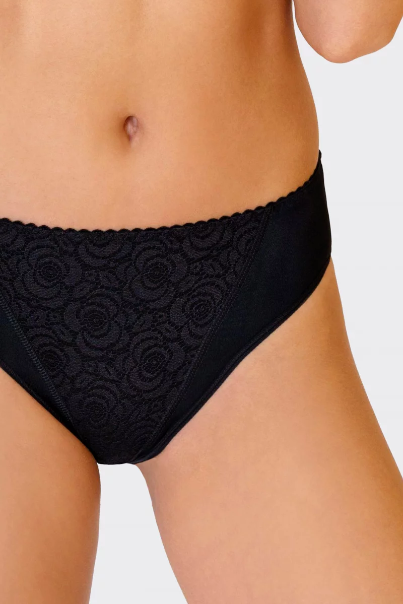 Kelnaitės Annija. Spalva: juoda