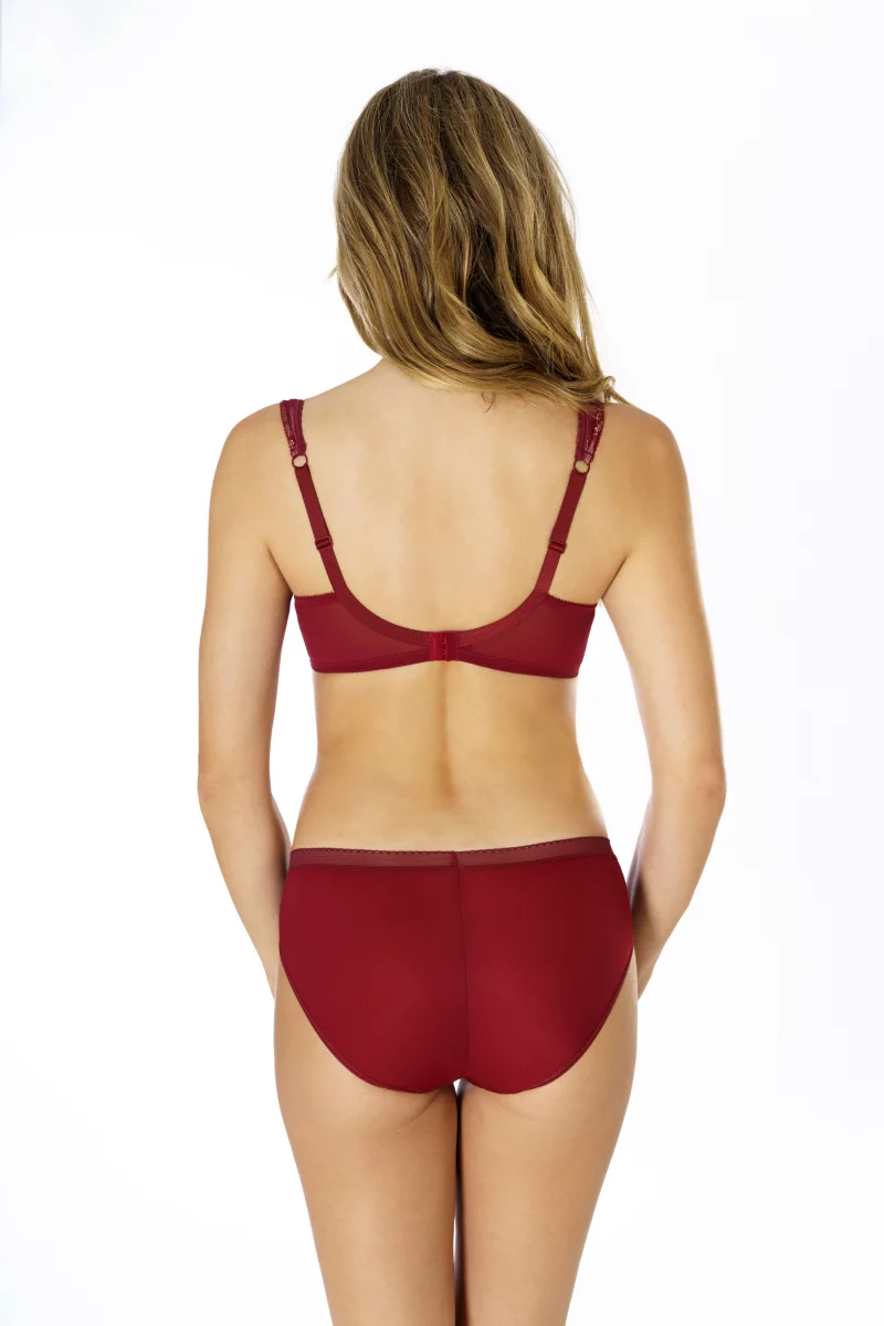 Delicate lace padded bra Eliza. Color: garnet red Delicate lace padded bra Eliza. Color: garnet red